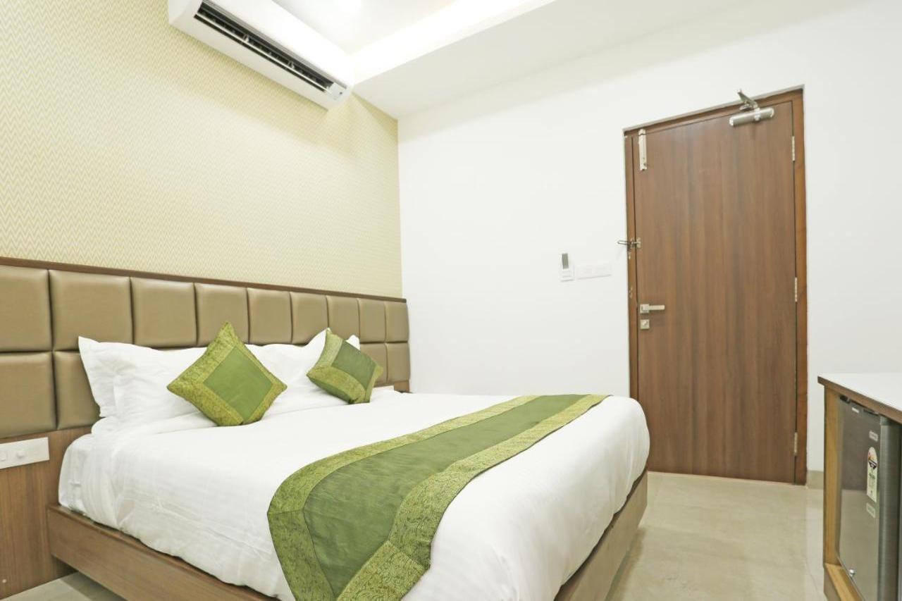 Treebo Pechis Castle Hotel Chennai Exterior foto