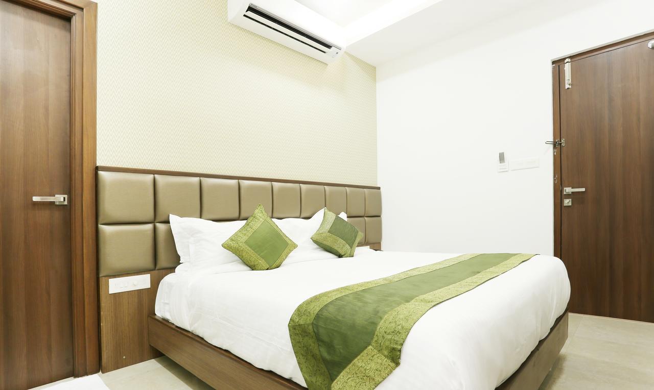 Treebo Pechis Castle Hotel Chennai Exterior foto